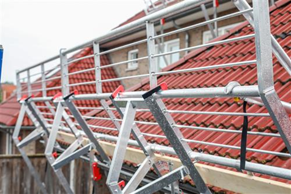Roof Safety Systems RSS Dakrandbeveiliging | Hellend Dak | Set 6 Meter - 43810600