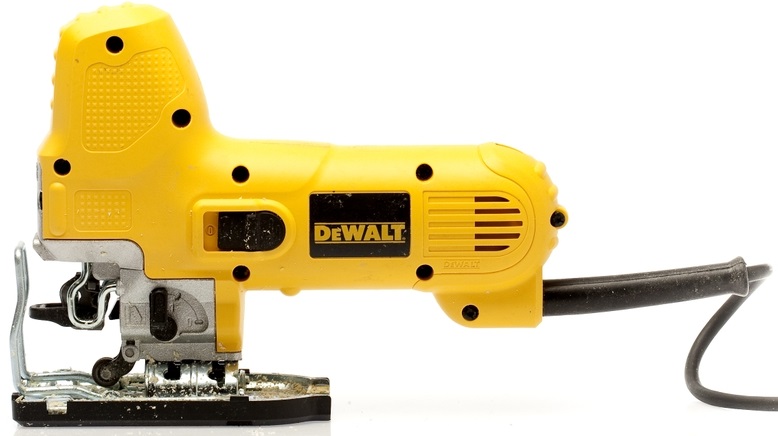 DeWALT Decoupeerzaagmachine DW343K (per stuk)