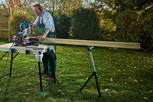 Multifunctionele werkstandaard voor modelbouw en doe-het-zelven