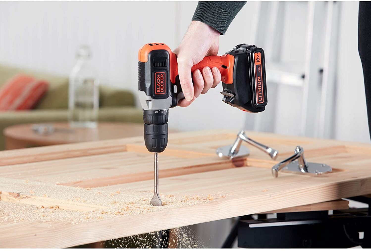 Beperken garage strijd Black and Decker BCD001C1 | 18V 1.5Ah Schroefboormachine - BCD001C1-QW ToolMax Beperken garage strijd Black and Decker BCD001C1 | 18V 1.5Ah Schroefboormachine - BCD001C1-QW ToolMax