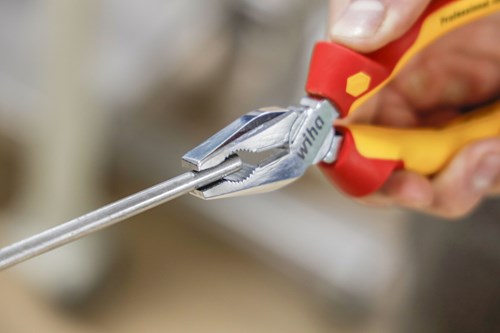 Wiha Combinatietang Professional electric met DynamicJoint® en OptiGrip met extra lang snijvlak | 160 mm - 27328 - 27328-2