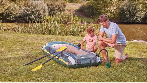 bosch-easyinflate-18v-500-accuvolumepomp-in-doos-1x-20ah-accu-lader.jpg