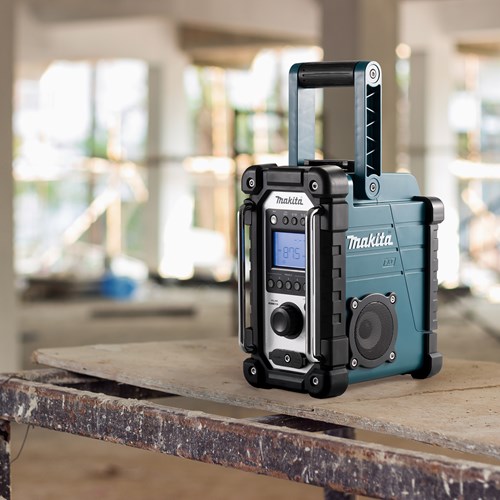 Makita DMR116 Bouwradio | FM//AM | Zonder accu's | Werkt op Makita LXT- en G-accu's - DMR116-2