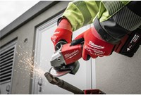 Milwaukee M18 BLSAG125X-402X | M18™ Koolborstelloze 125mm haakse slijper met schuifschakelaar (2x 4.0ah accu's) - 4933492644-2