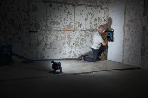 Bosch Blauw GLI 18V-5000 Professional | Bouwlamp 18V 5000 lumen | zonder accu's en lader in doos - 06019P5100-2